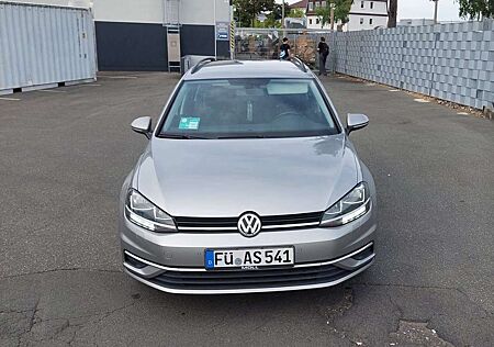 VW Golf Variant Volkswagen 1.6 TDI (BlueMotion Technology) DSG C