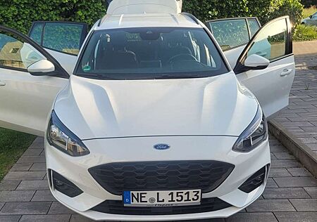 Ford Focus Turnier 1.5 EcoBoost Start-Stopp-System ST-L