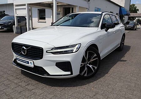 Volvo V60 T6 AWD Recharge Geartronic RDesign Expression