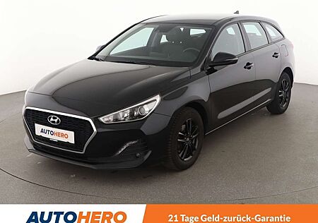 Hyundai i30 1.4 YES!*NAVI*TEMPO*CAM*PDC*SHZ*ALU*KLIMA*