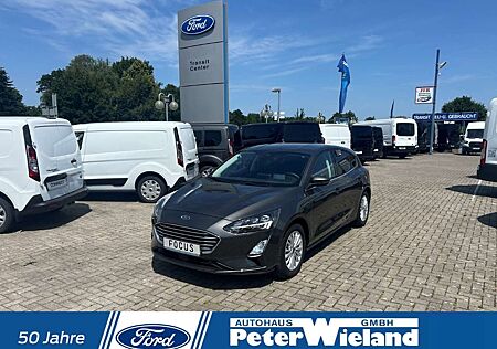 Ford Focus Titanium 1.5 EcoBoost EU6d-T HUD Navi Soundsystem