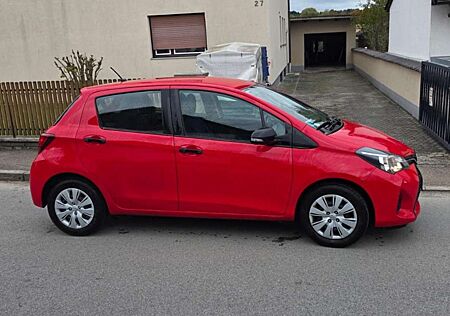 Toyota Yaris 1,0-l-Dual-VVT-i -