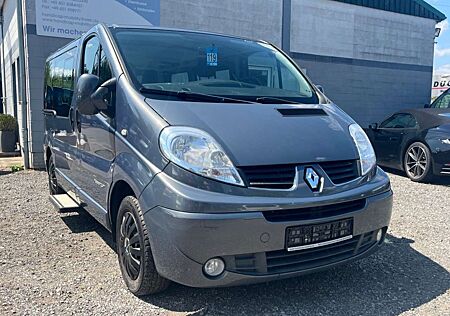 Renault Trafic JL behindertengerecht mit Rollstuhllift