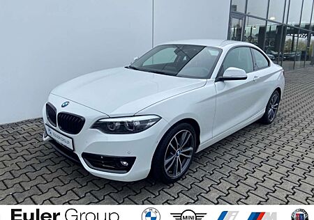 BMW 218 iA Sport Line AHK RFK LED Parkass NAV DrivAss