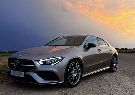 Mercedes-Benz CLA 200 AMG Line