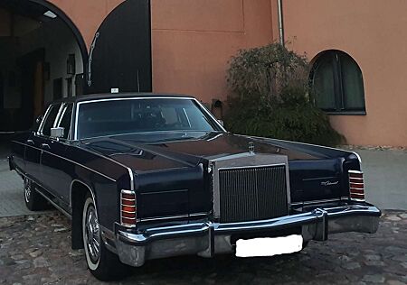 Lincoln Continental Town-Car