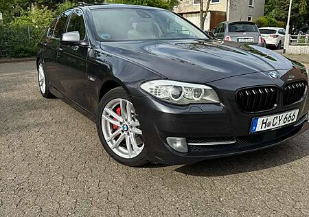 BMW 530d 530 xDrive Sport-Aut.