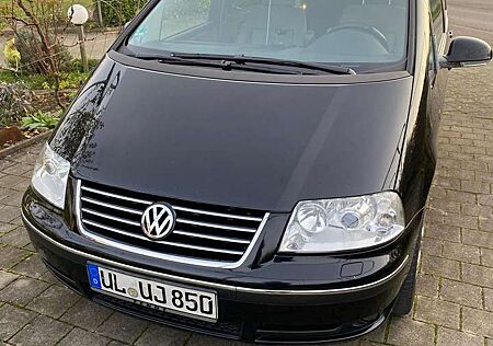 VW Sharan Volkswagen Diesel 2.0 TDI DPF Sportline