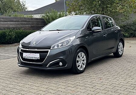 Peugeot 208 Active 1.2 Klima SHZ PDC TÜV NEU