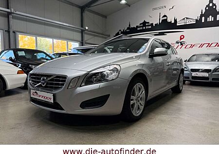 Volvo V60 2.0 T5 BiXenon,Navi,Leder,GSD,PDC,1.Hand,17"