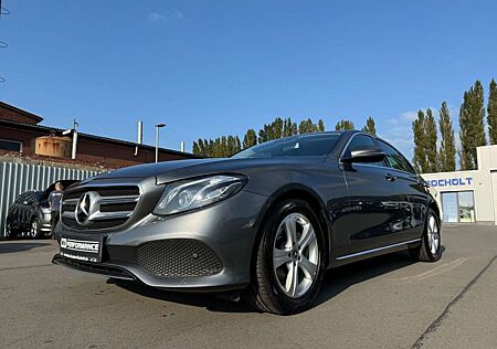 Mercedes-Benz E 200 d*LED*NAVI*RFK*TLEDER*SITZH*8FACH*2HAND