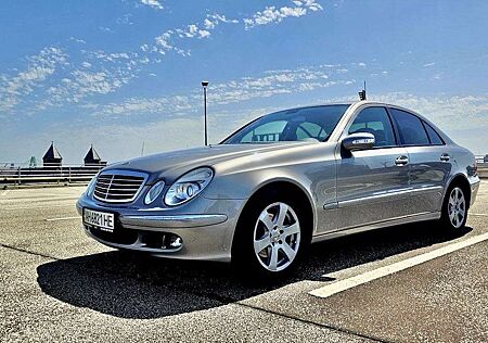 Mercedes-Benz E 200 Classic Sport Edition