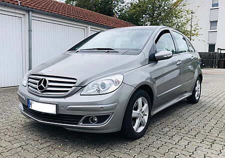 Mercedes-Benz B 180 CDI (245.207)