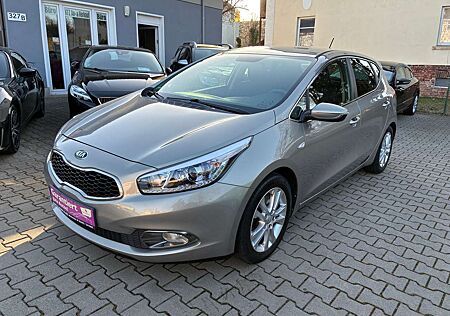 Kia Cee'd Ceed / 1.6 FIFA World Cup Edition / LPG / Navi