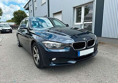 BMW 320 d Eff. Dynamics , Head-up, großes Navi, Euro6
