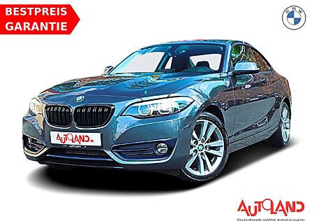 BMW 218i 218 Sport Line LED Sitzheizung Keyless-Go Navi