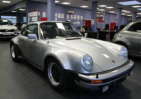 Porsche 930 Turbo 3.3 Coupe *DEUTSCHES FAHRZEUG* - 2. Hand
