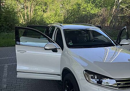 VW Touareg Volkswagen 3.0 V6 TDI SCR Blue Motion DPF Automatik Executive