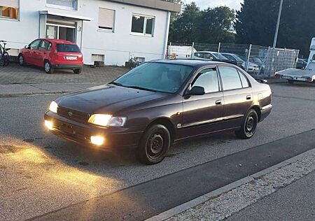 Toyota Carina 1.6 GLi