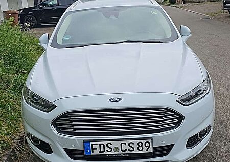 Ford Mondeo Turnier 2.0 TDCi Start-Stopp PowerShift-Aut Titani