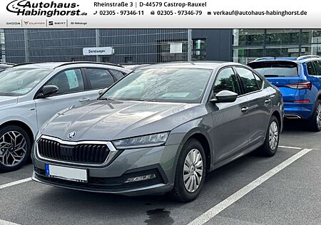 Skoda Octavia IV 1.0 TSI Active SmartLink LED SHZ PDC Klima