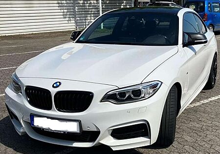 BMW 235 2er Coupe M235i Coupe Sport-Aut.