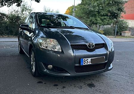 Toyota Auris 1.6 Executive TÜV Neu