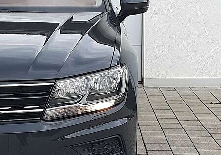 VW Tiguan Volkswagen Comfortline DSG 4Motion/VirtualC/Kam/Eu6