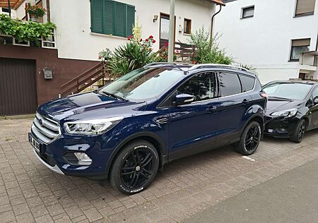Ford Kuga Cool & Connect