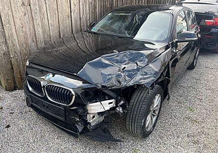 BMW 118i 118 1er (5-Türer) UNFALLWAGEN/FAHRBEREIT