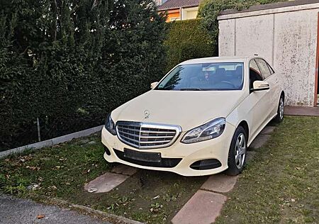 Mercedes-Benz E 200 CDI DPF BlueEFFICIENCY 7G-TRONIC