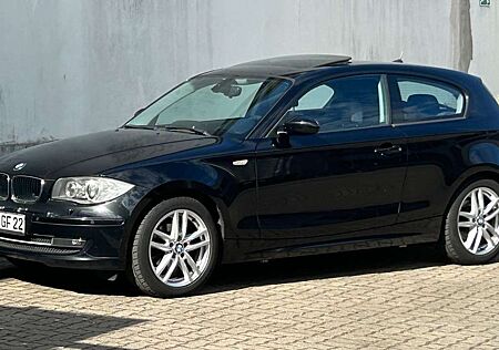 BMW 116 i Klima GPS-Navi ZV eFH eGSD Xenon Alu