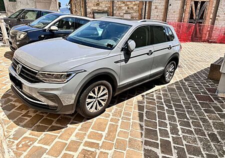 VW Tiguan Volkswagen 1.5 tsi Life 150cv dsg