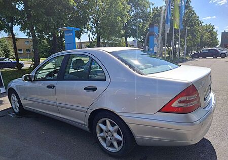 Mercedes-Benz C 240 C-Klasse Classic