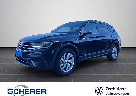 VW Tiguan Allspace Volkswagen Life 1.5 TSI DSG 7-Sitzer NAVI A