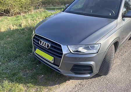 Audi Q3 2.0 TFSI quattro S tronic sport
