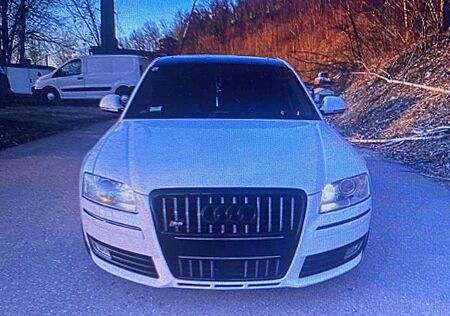 Audi A8 4.2 TDI DPF quattro