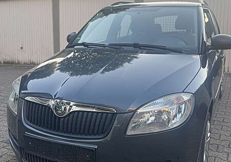 Skoda Fabia 1.2 HTP Combi Ambiente