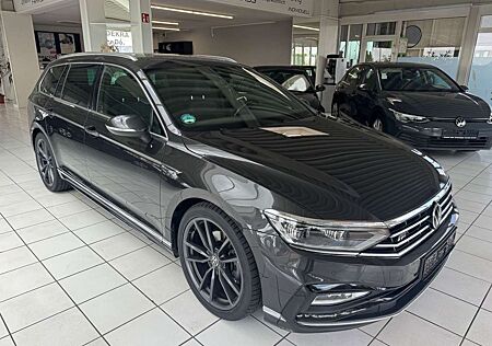 VW Passat Variant Volkswagen R-Line 4Motion;SCHWENKBAR AHK