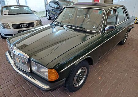 Mercedes-Benz 200 W 123 Schiebedach ZV H-Zulassung Tüv NEU