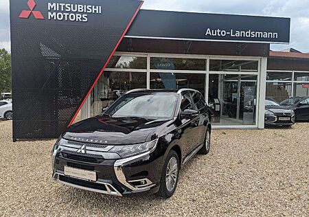Mitsubishi Outlander PHEV PLUS mit Spirit-Paket 2.4 4WD