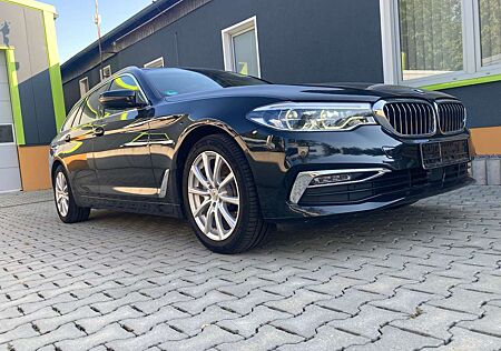 BMW 530 d xDrive Navi LED Leder Business AHK MWST.