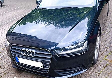 Audi A4 Avant 2.0 TDI DPF S line Sport