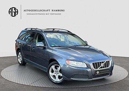 Volvo V70 Kombi 2.0d*AHK*PDC*Navi*17"LMF*8fach bereift