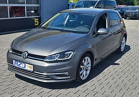 VW Golf Volkswagen 7 Highli DSG ACC A-LEDER NAVI LED PLUS AHK KLIMAAU