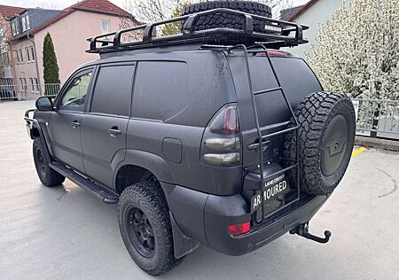 Toyota Land Cruiser 3.0 D-4D ARMOURED GEPANZERT PANZER