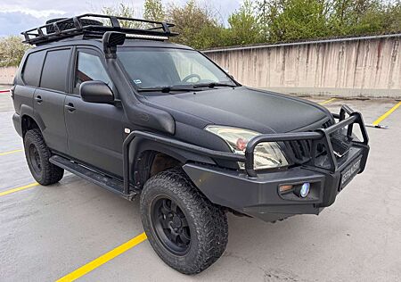 Toyota Land Cruiser 3.0 D-4D ARMOURED GEPANZERT PANZER