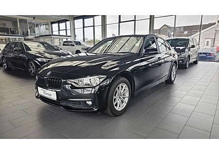 BMW 318 i Advantage, HuD, Navi, PDC vo + hi