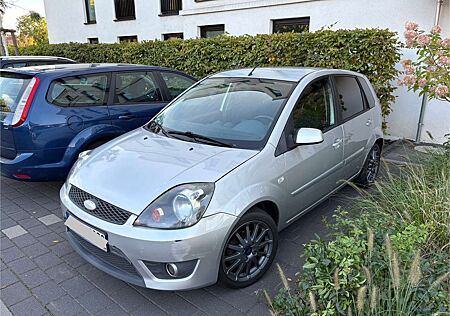 Ford Fiesta Silver Magic