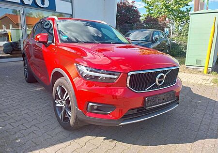 Volvo XC 40 XC40 D3 Momentum Autom. Leder